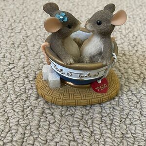 Charming tails “you are my cup of tea” fits and Floyd